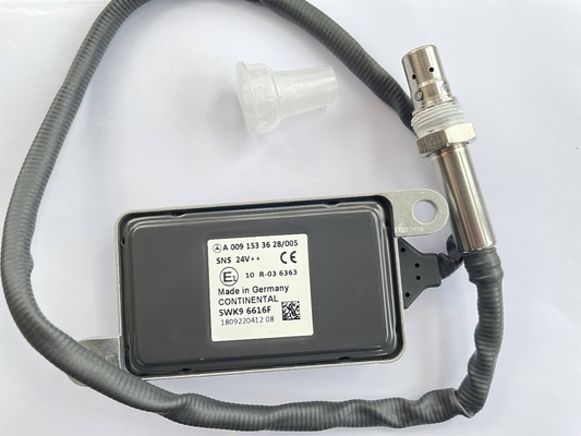 OE A0091533628 Czarny azotowy czujnik tlenu Benz Nox Sensor 590MM 5WK96616F